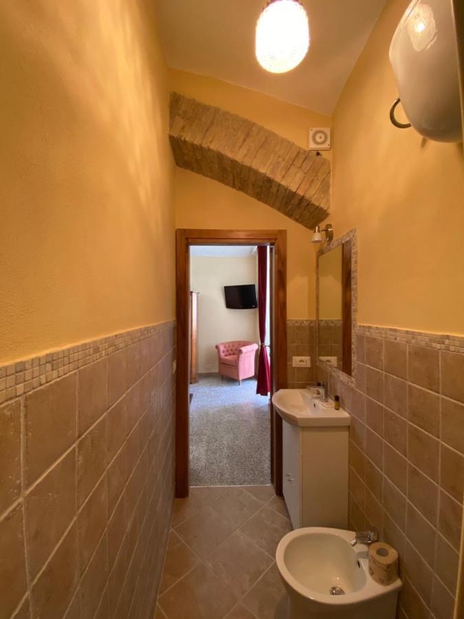 La Torre Della Piramide Hotell Pitigliano Eksteriør bilde