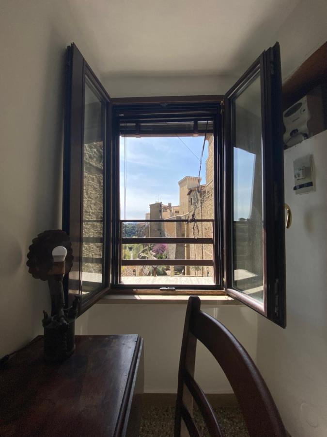 La Torre Della Piramide Hotell Pitigliano Eksteriør bilde