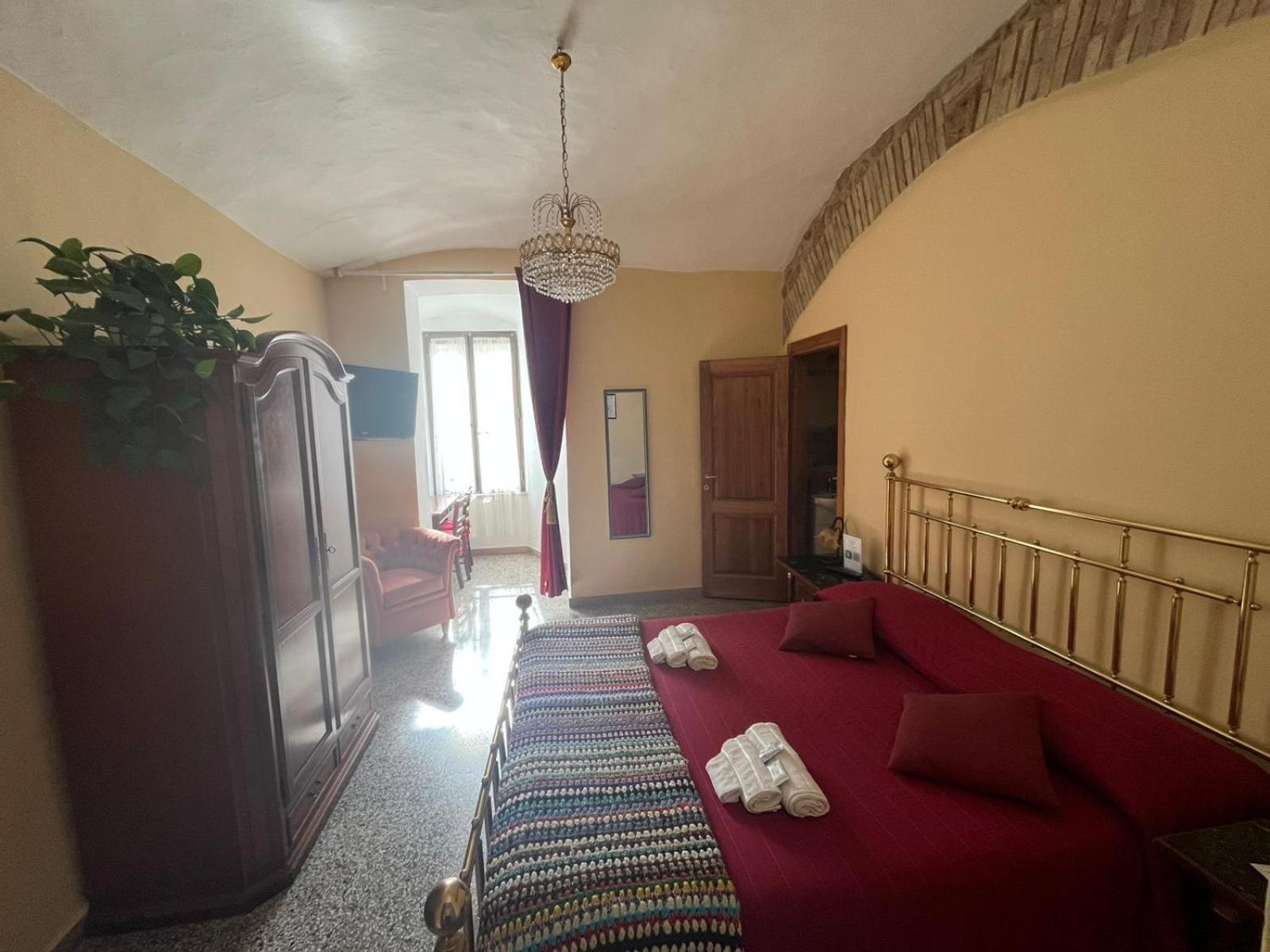 La Torre Della Piramide Hotell Pitigliano Eksteriør bilde